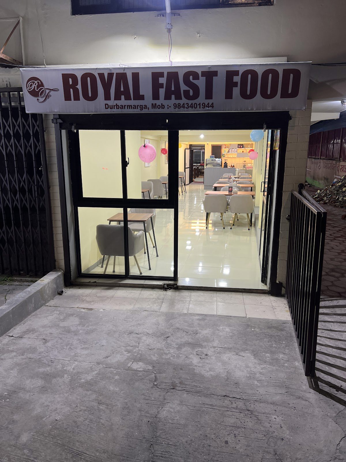 Royal Fast Food