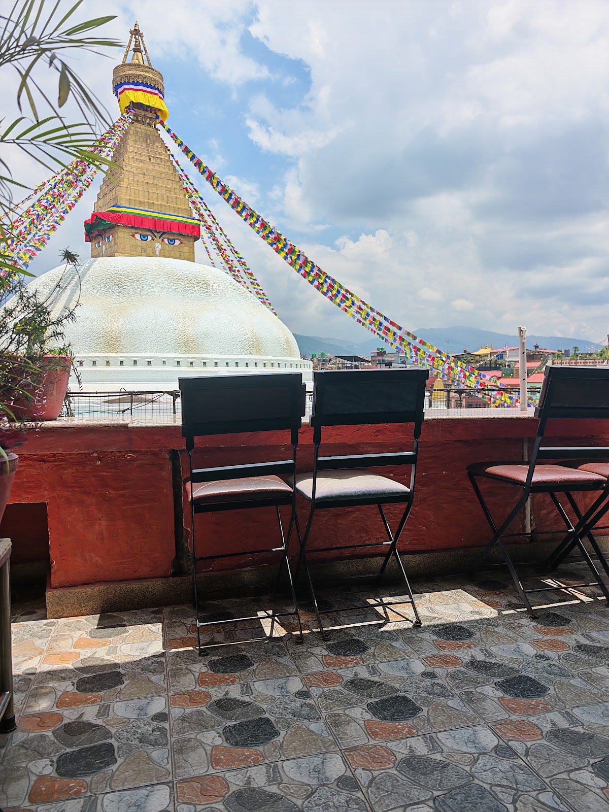 The Golden Eyes Restaurant & Cafe Rooftop