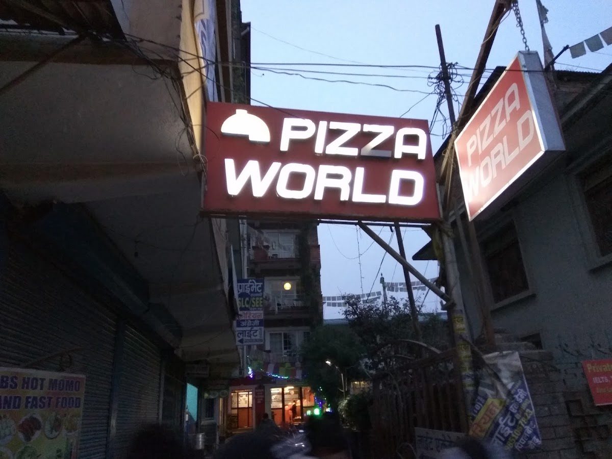 Pizza World Bouddha