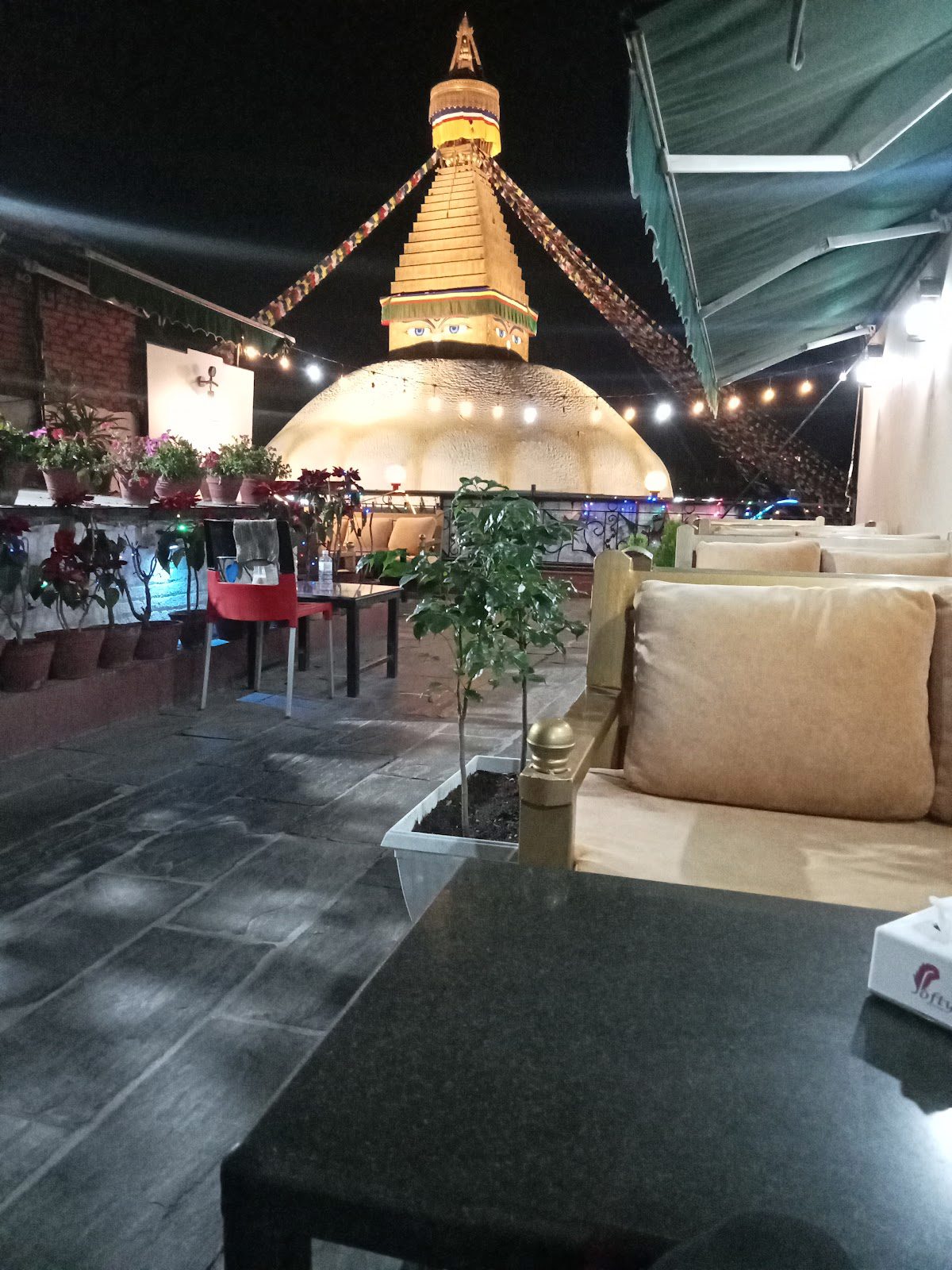 Hello Restaurant & Cafe