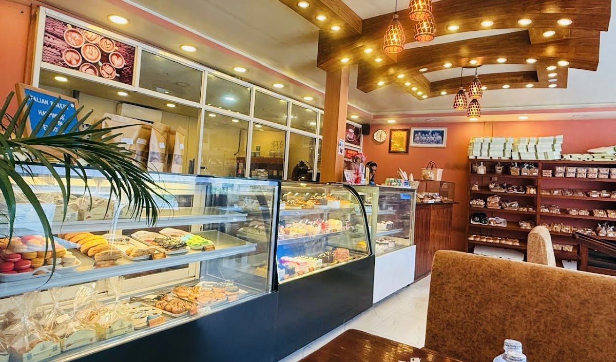 Italian Bakery and Cakes