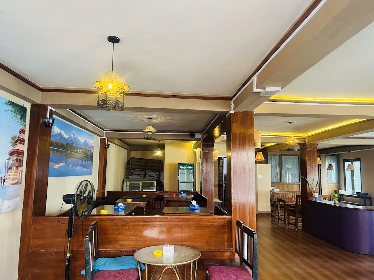 Everest Irish Pub
